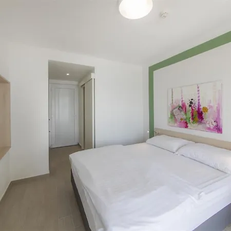 Bellevue Maradiso Casa By Aminess מלון